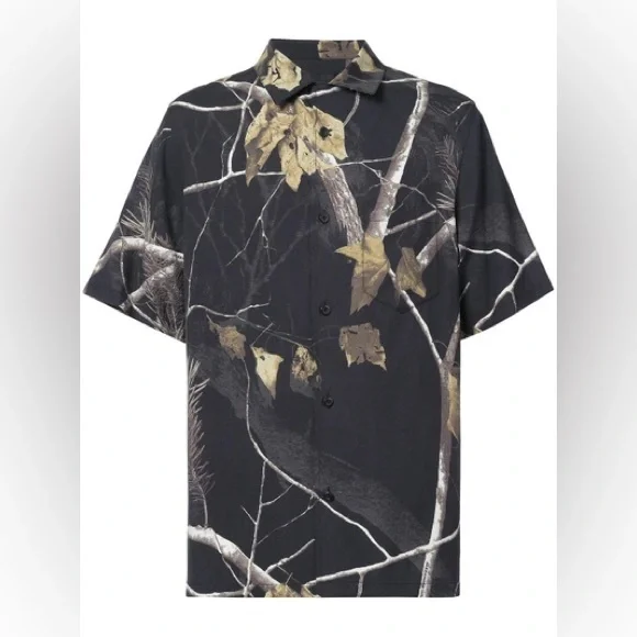 Alexander Wang Winter Camo Printed Silk Hawaiian Shirt - Picture 3 of 12